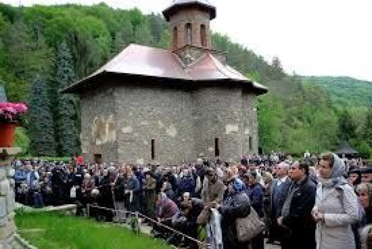 PRILEJ DE MARE BUCURIE LA MĂNĂSTIREA PRISLOP