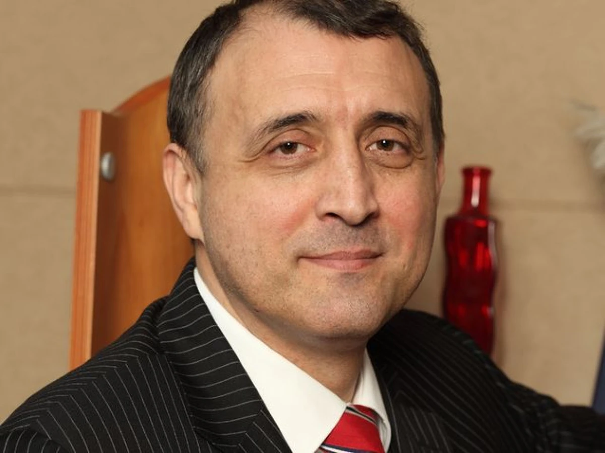 PRIMA COLOSALA PENTRU UN DIRECTOR LA TRANSGAZ. 3,2 MILIOANE DE LEI PENTRU ANUL 2014