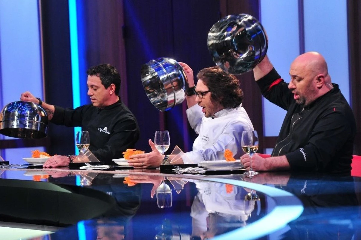 PRIMA EDIŢIE ,,CHEFI LA CUŢITE" ,CÂŞTIGATĂ DE CRISTIAN ŞERB