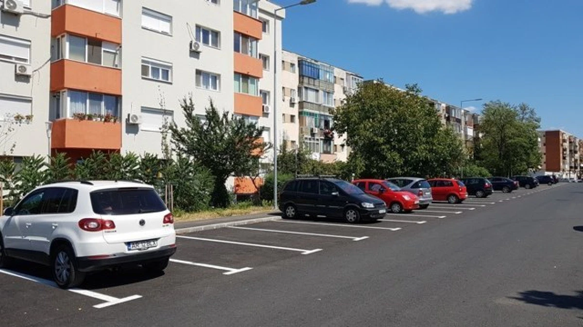 Primăria Arad va scoate la licitație aproape 2500 de locuri de parcare în Micălaca