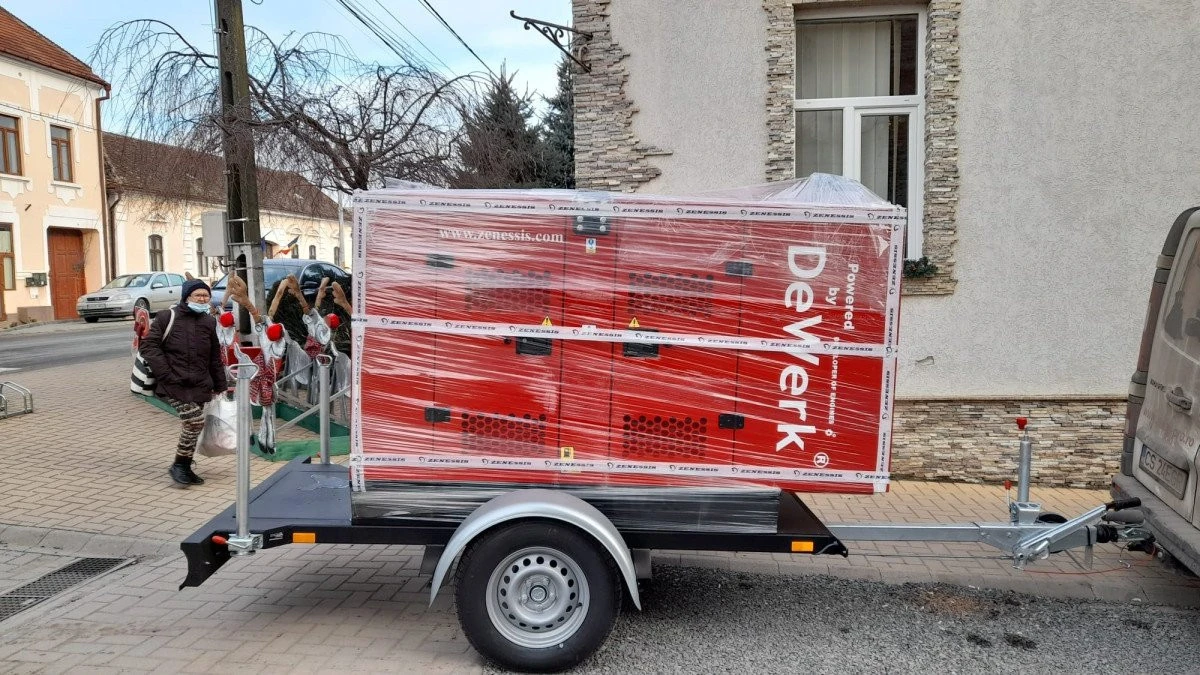 Primăria Zăbrani le-a pregătit un cadou locuitorilor: un generator care va feri uzina de apă de penele de curent