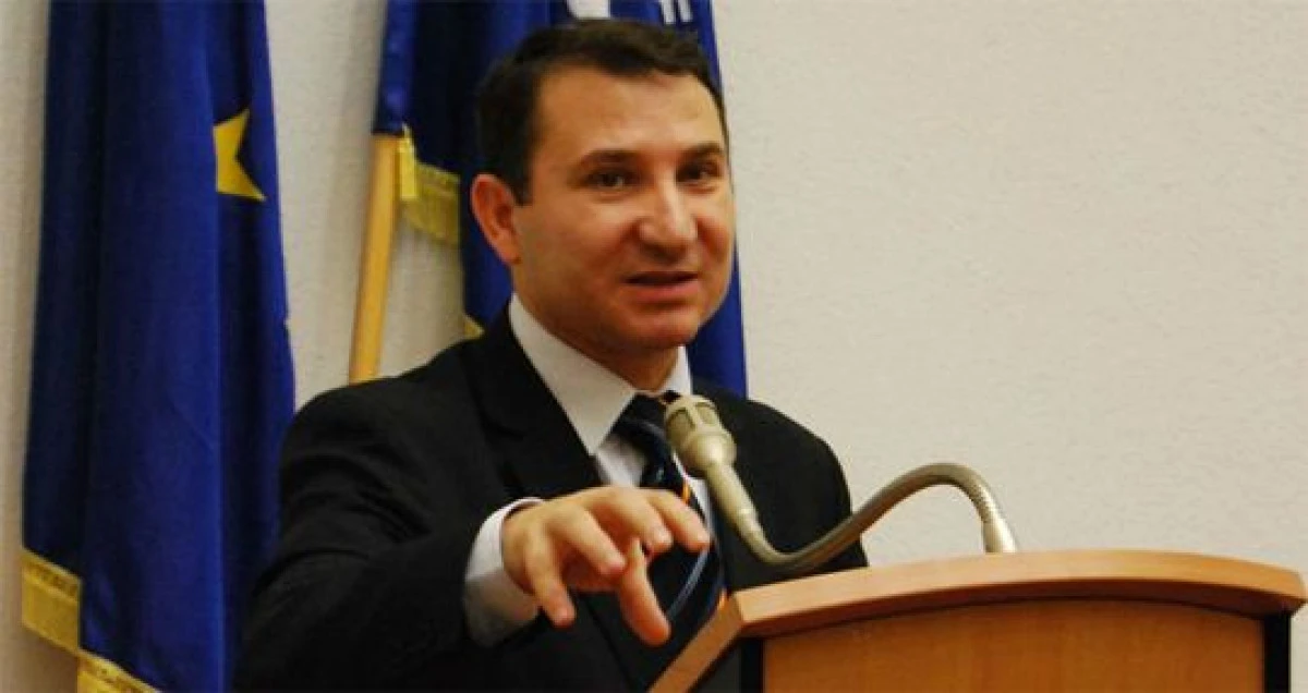 PRIMARUL BACAULUI, ROMEO STAVARACHE, A FOST ARESTAT PREVENTIV
