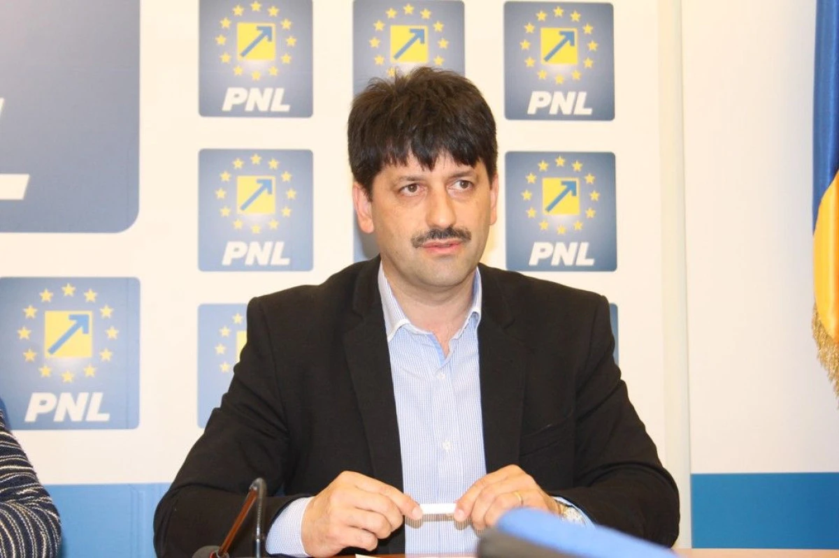 PRIMARUL PETRU ANTAL A PREZENTAT BILANTUL LA 11 ANI DE CAND PECICA A DEVENIT ORAS
