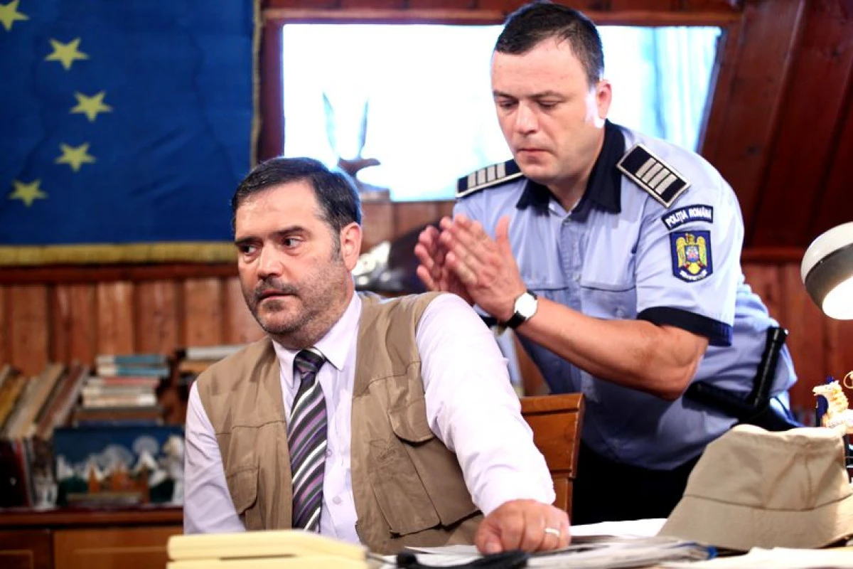 Primarul, poliţistul şi taximetristul din "Las Fierbinţi" vin la Teatrul de Vară