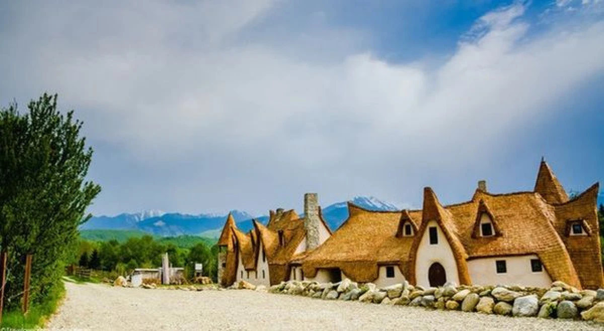 PRIMUL CASTEL DE LUT DIN ROMÂNIA A DEVENIT CELEBRU ÎN STRĂINĂTATE