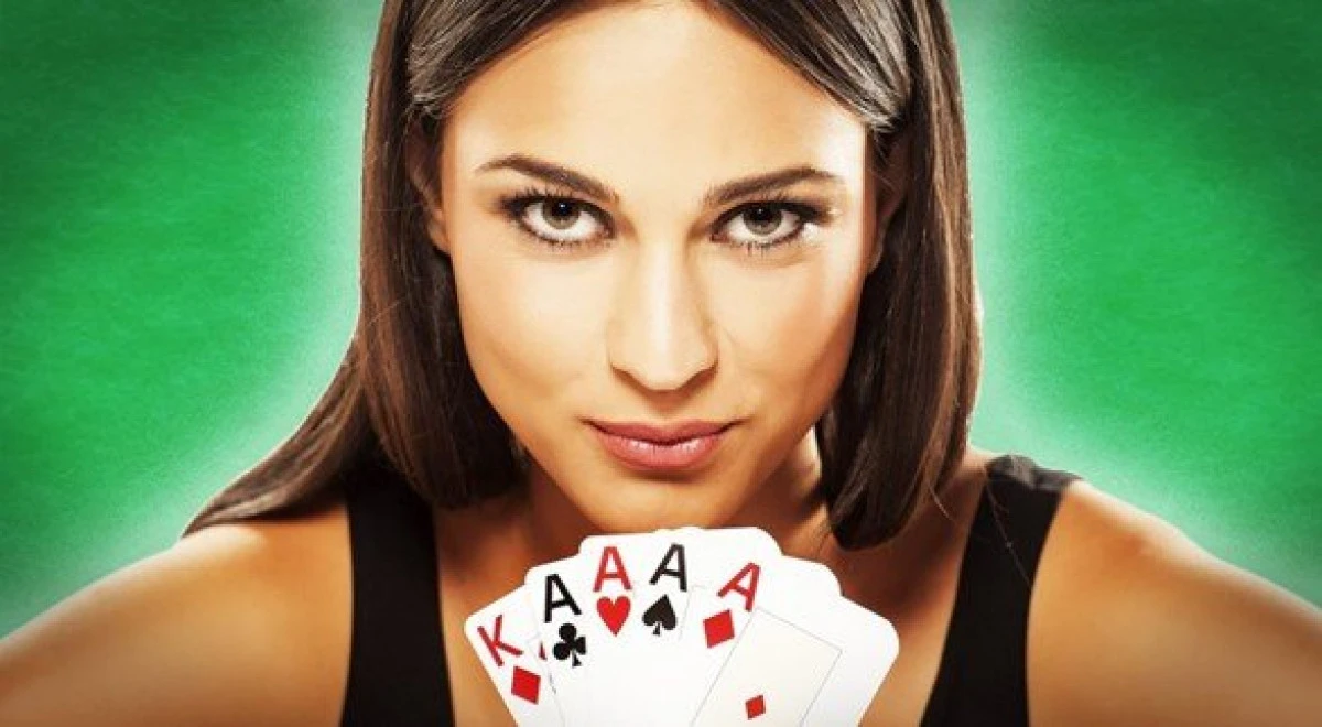 Prin ce diferă jocul de Blackjack offline de cel online?