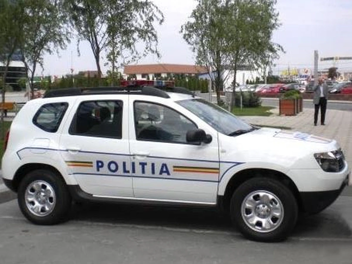 PRINSI LA CATEVA ORE DE LA SPARGEREA UNEI LOCUINTE