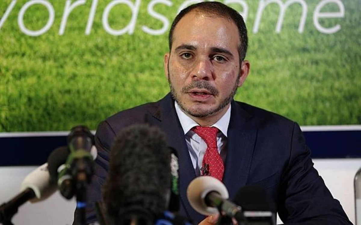 PRINTUL ALI CERE PLECAREA LUI SEPP BLATTER DIN FRUNTEA FIFA