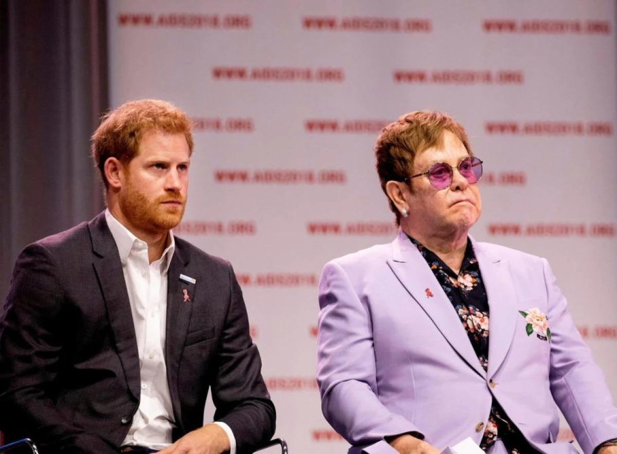 Prinţul Harry şi Elton John se judecă cu un editor DailyMail