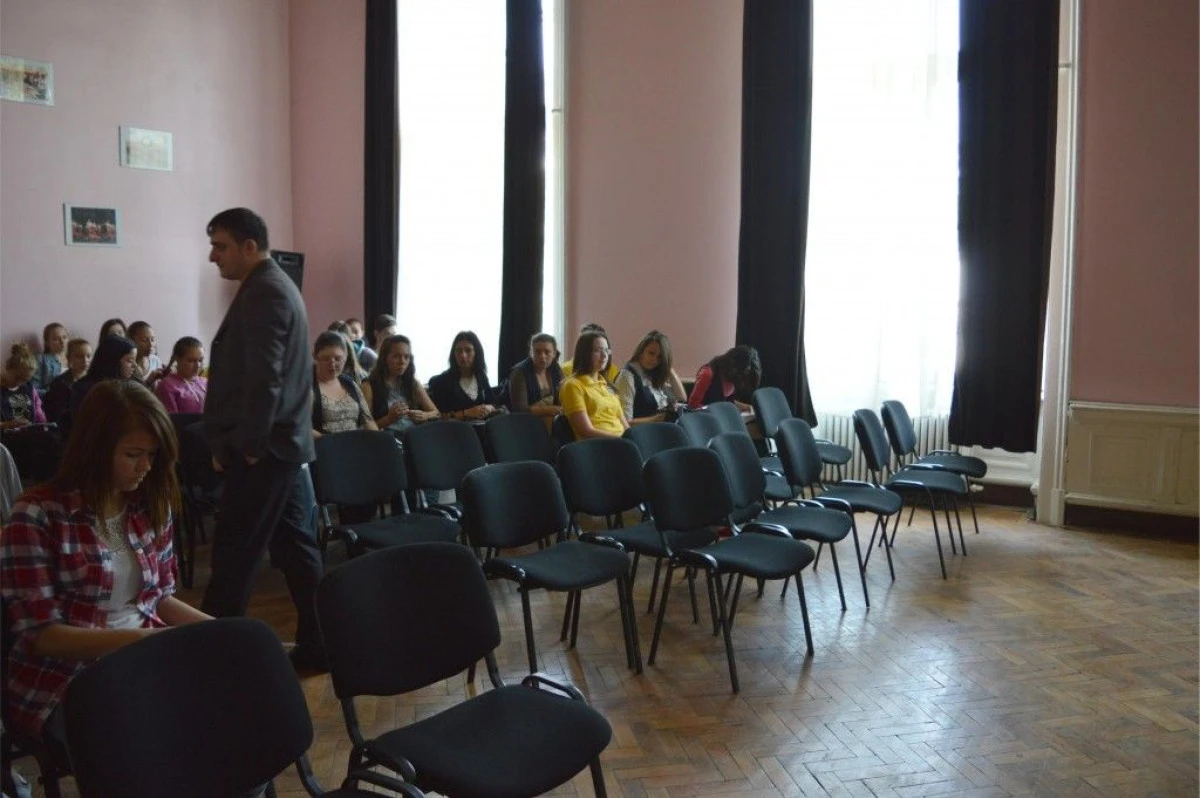 PROGRAMUL „ERASMUS+” A FOST PROMOVAT LA COLEGIUL ECONOMIC ARAD