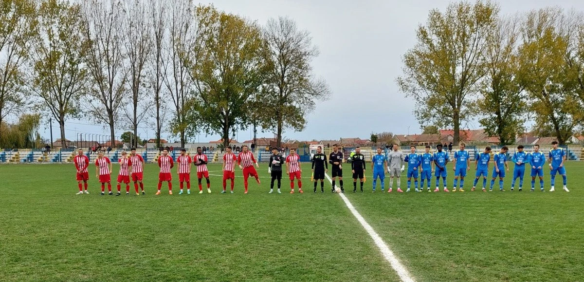 Progresul are șansa de a urca pe podium, iar Lipova nu mai poate greși dacă vrea play-off-ul