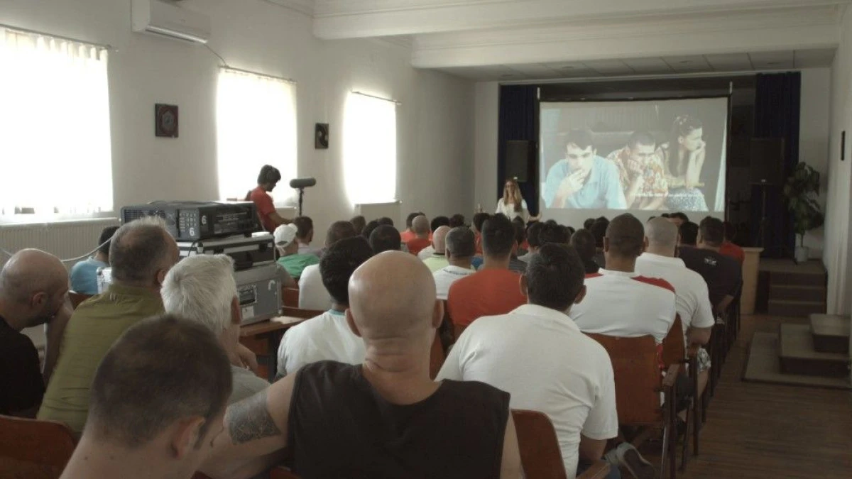 PROIECTUL „FILME DUPA GRATII“ AJUNGE SI LA PENITENCIARUL ARAD