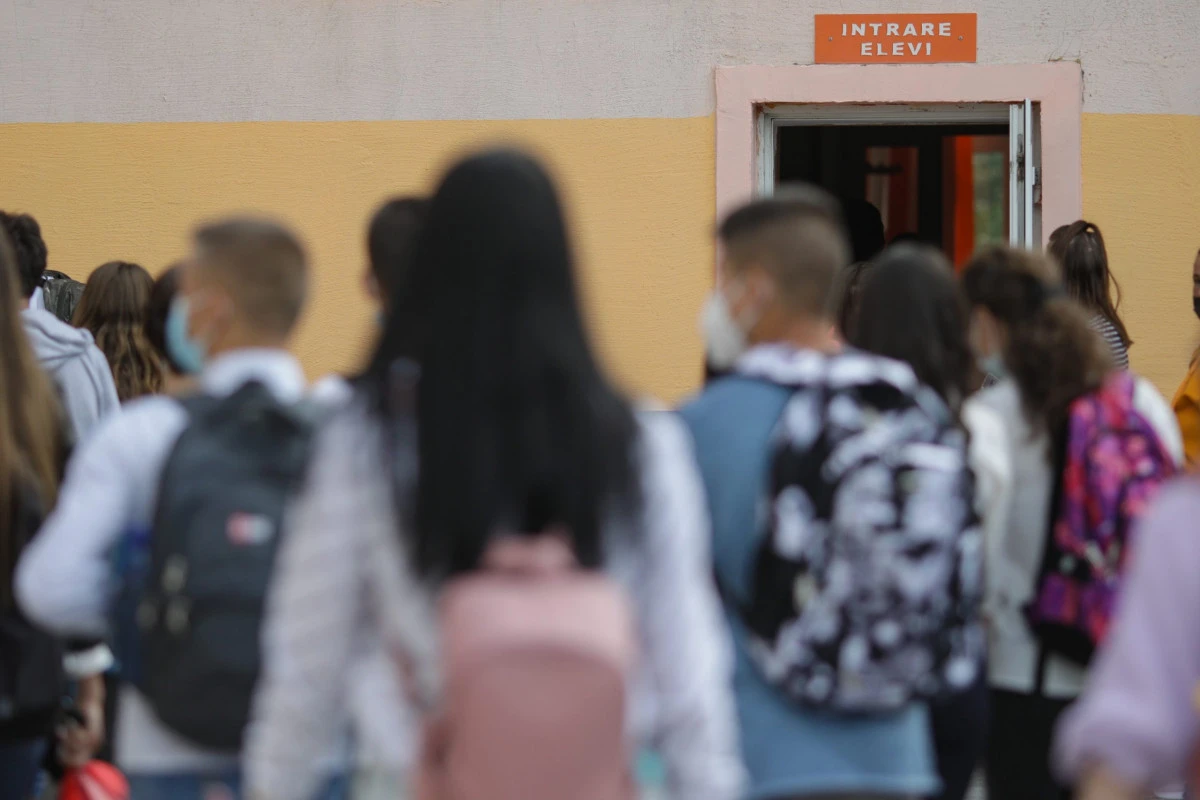 Proiectul pentru testarea antidrog a elevilor în şcoli a intrat în dezbatere în Parlament