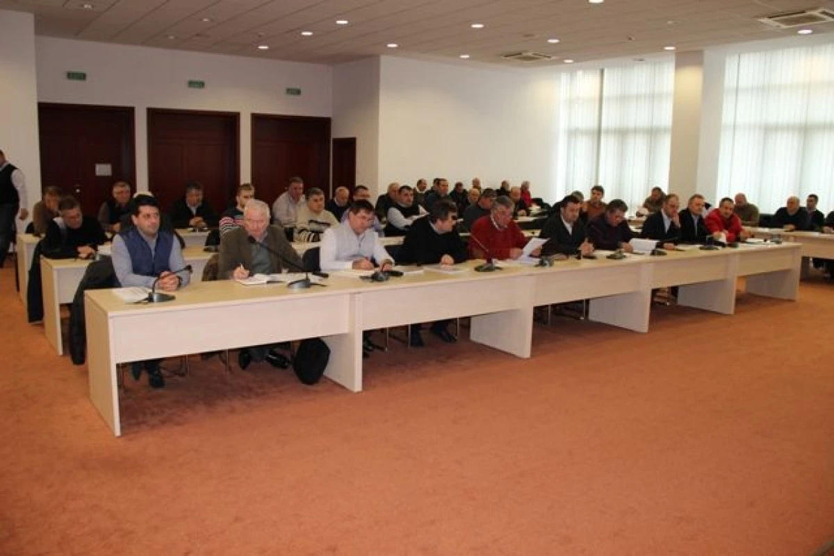 Proiectul privind deșeurile bate pasul pe loc. Urmează o nouă licitație