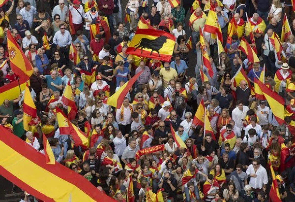 Proteste în Spania împotriva negocierilor cu separatiștii catalani