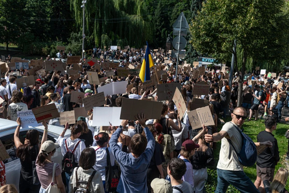 Proteste în Ucraina după plecarea ministrului Apărării. Manifestanții cer revenirea lui Mihailo Fedorov