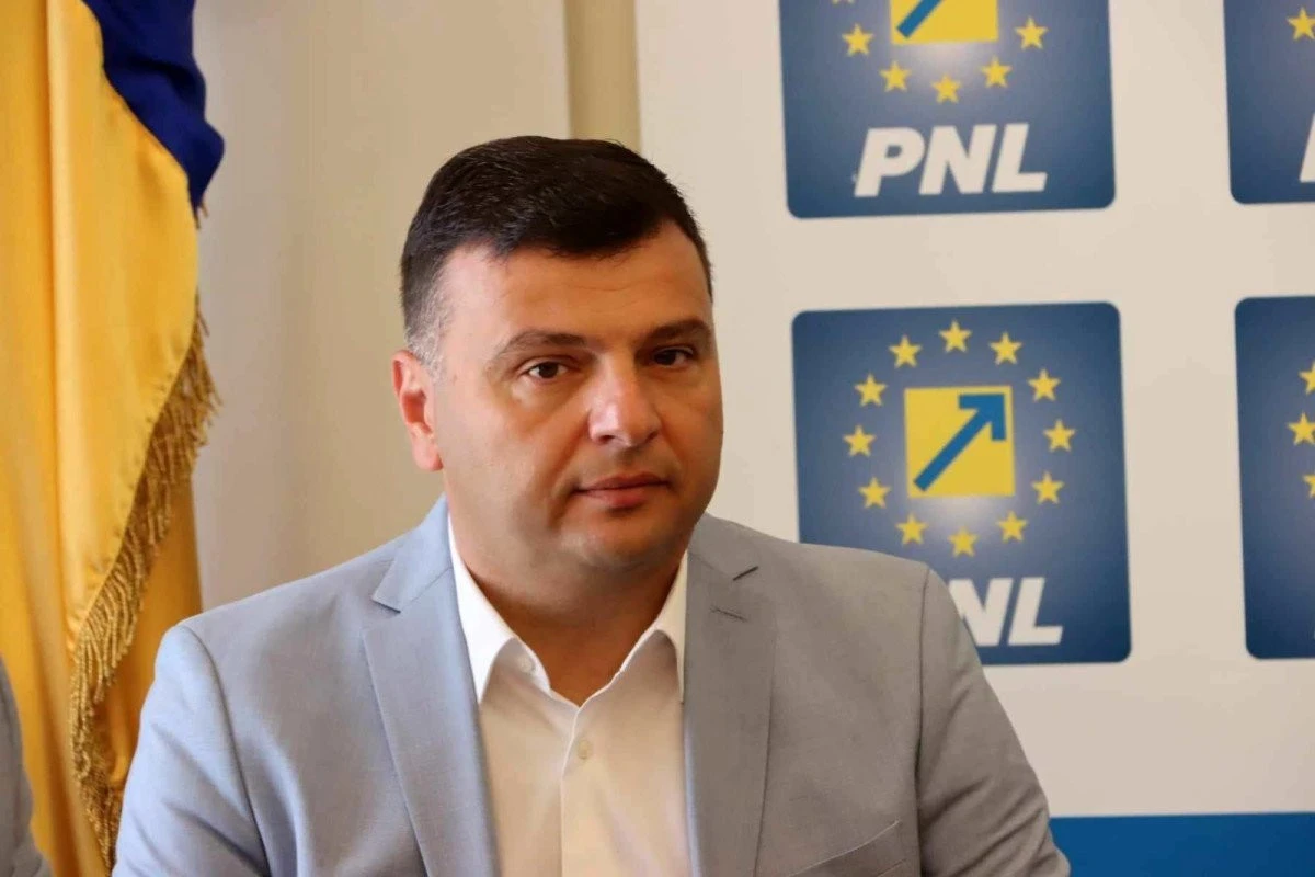 Punctul de pensie a crescut constant în guvernarea liberală: de la 1265 de lei la 2032 de lei!