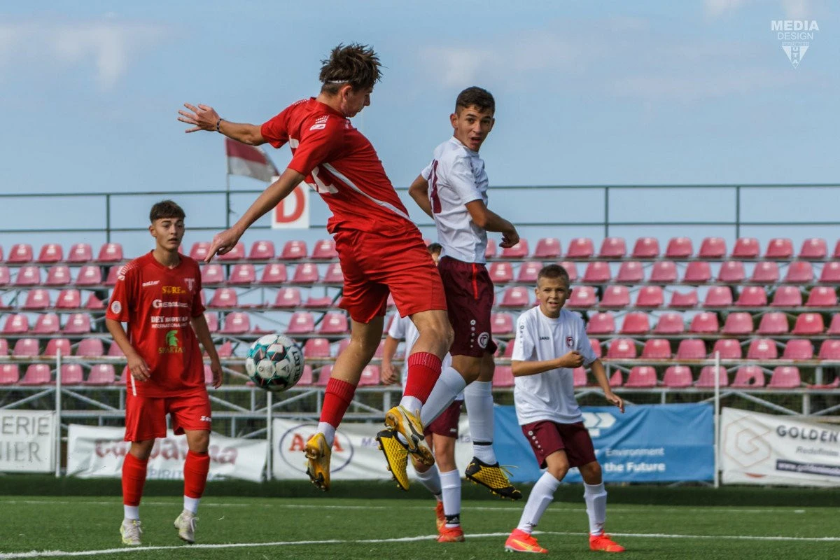 Puştii de la UTA U16 au spart gheaţa în Liga Elitelor, eşec dramatic pentru ineuani