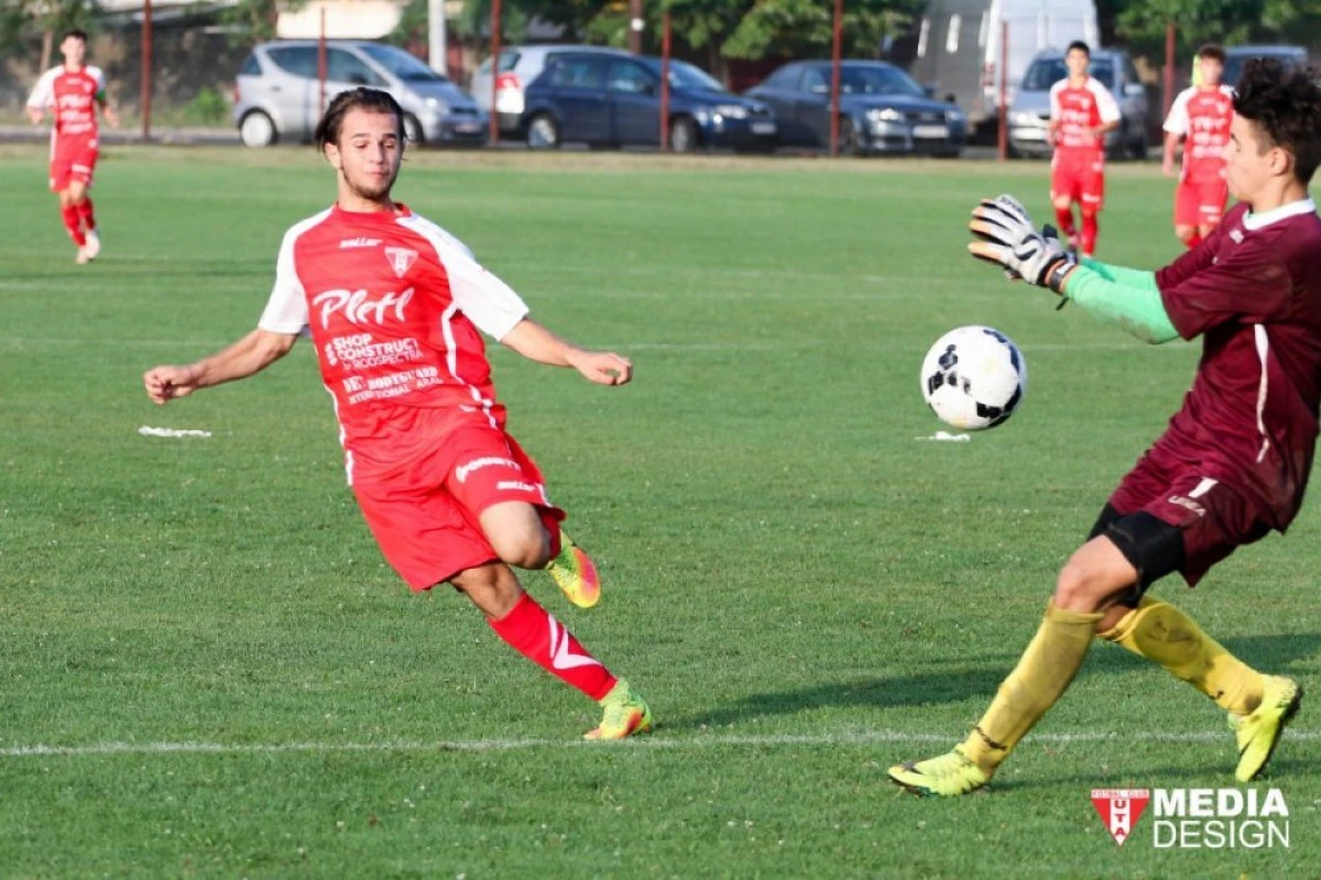 Puştii “roş-albi”, la poli opuşi în disputele cu CFR Cluj