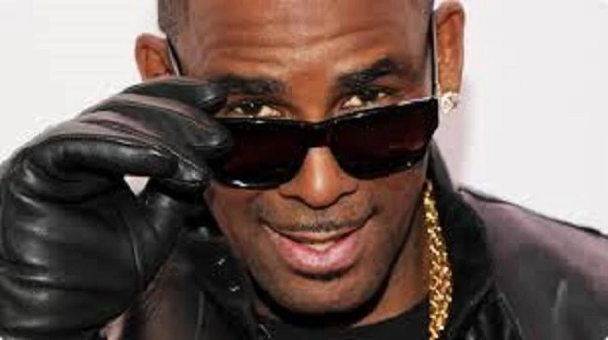 R Kelly, acuzat că a sechestrat mai multe femei