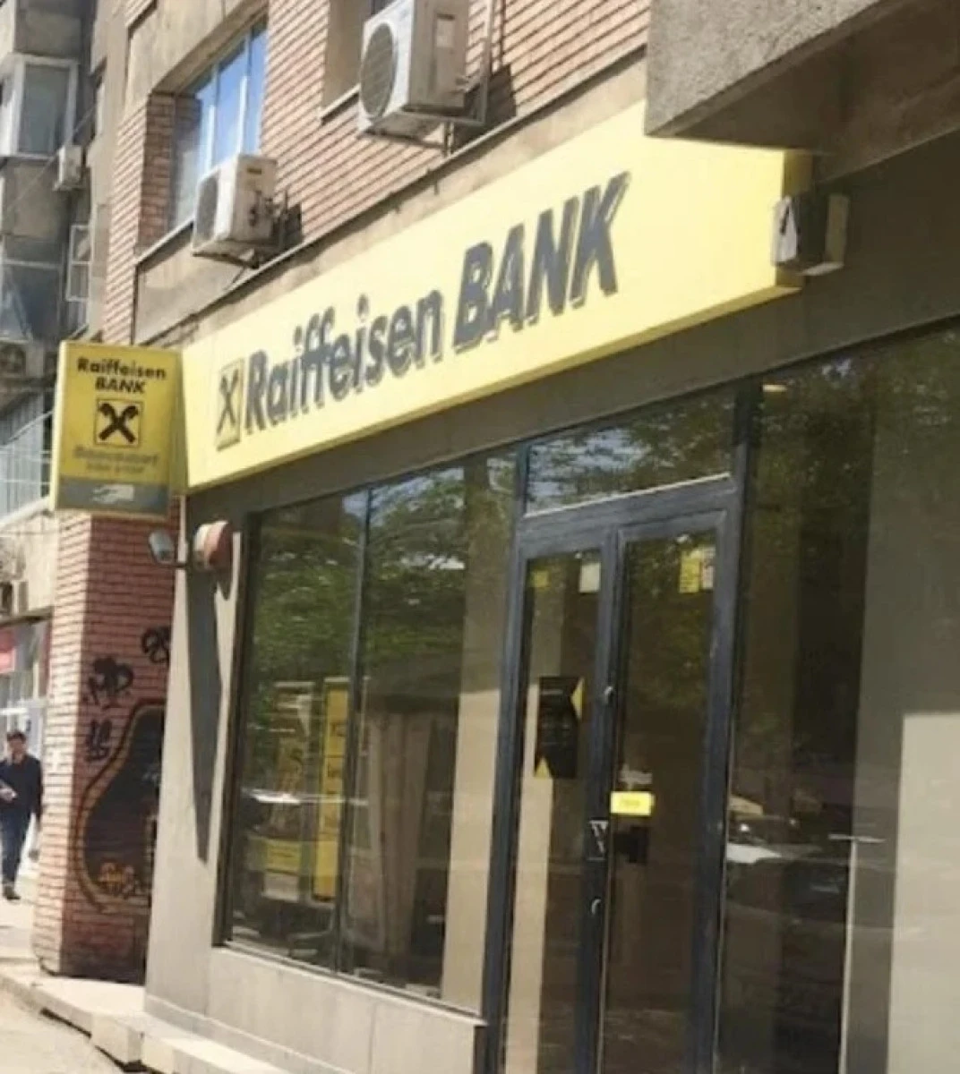 Raiffeisen Bank International, în declin total