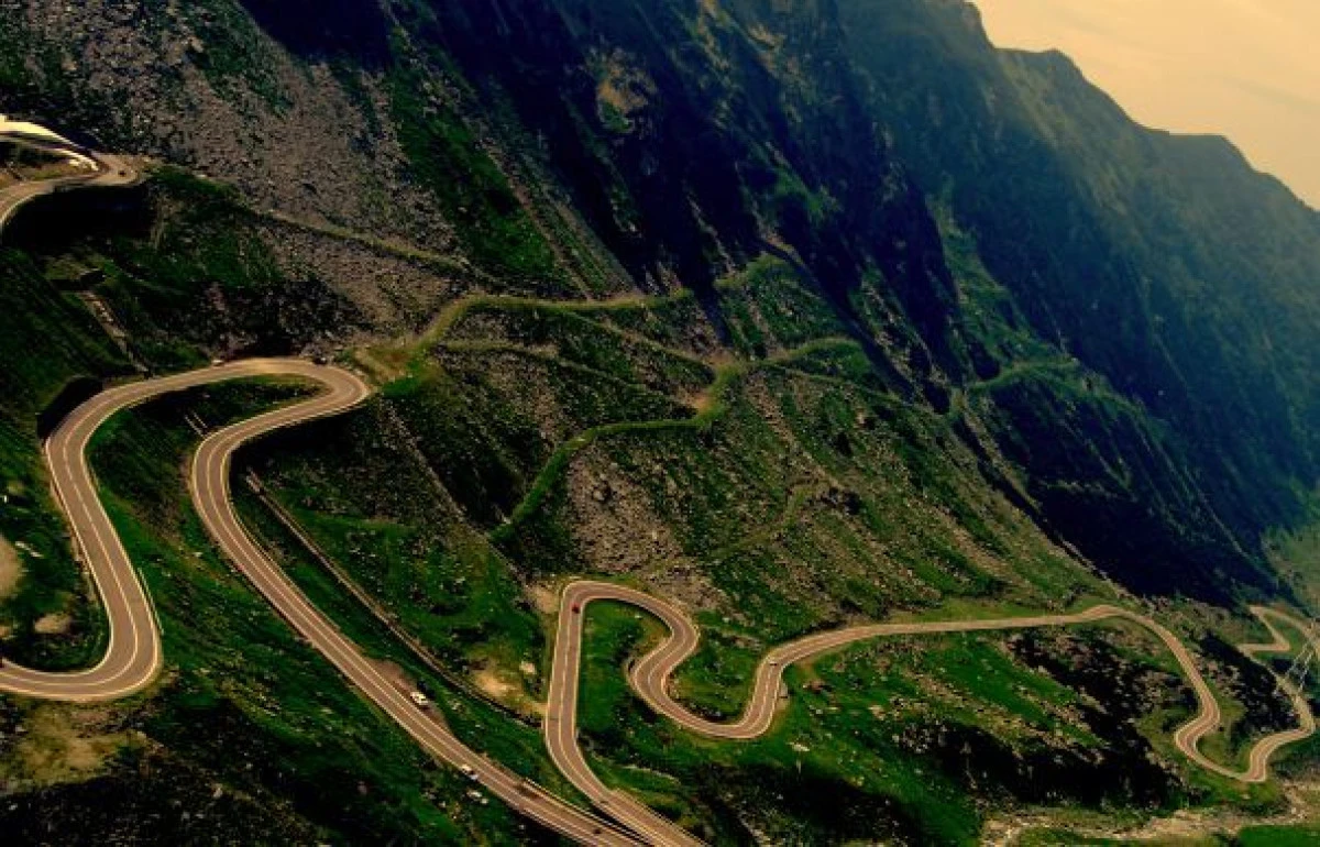 RALIUL "SIBIU RALLY CHALLENGE" INCHIDE TRANSFAGARASANUL. VEZI IN CE DATA