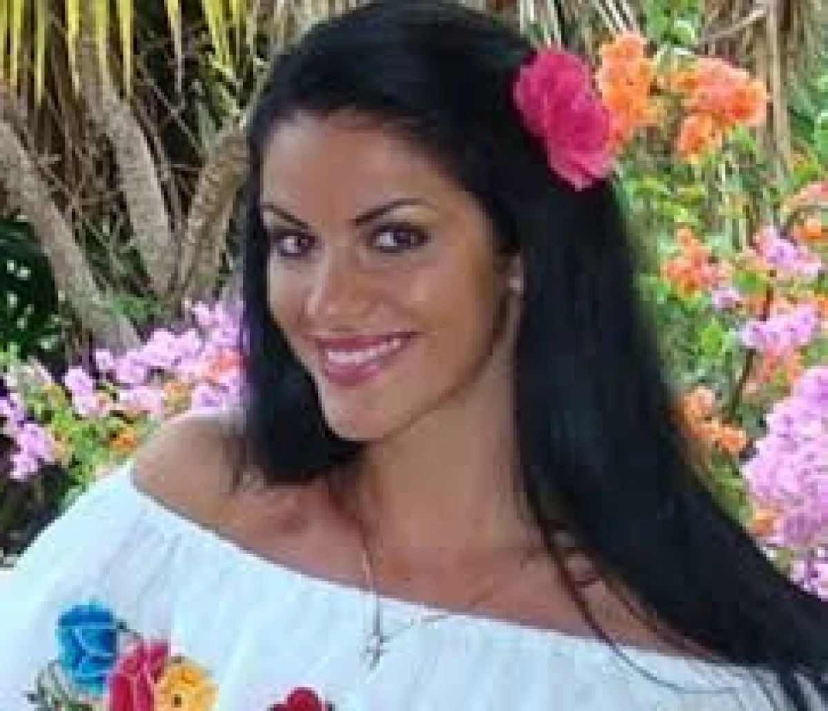 RALUCA PETRICA, CUMNATA MONICAI ANGHEL, A NASCUT AZI DIMINEATA