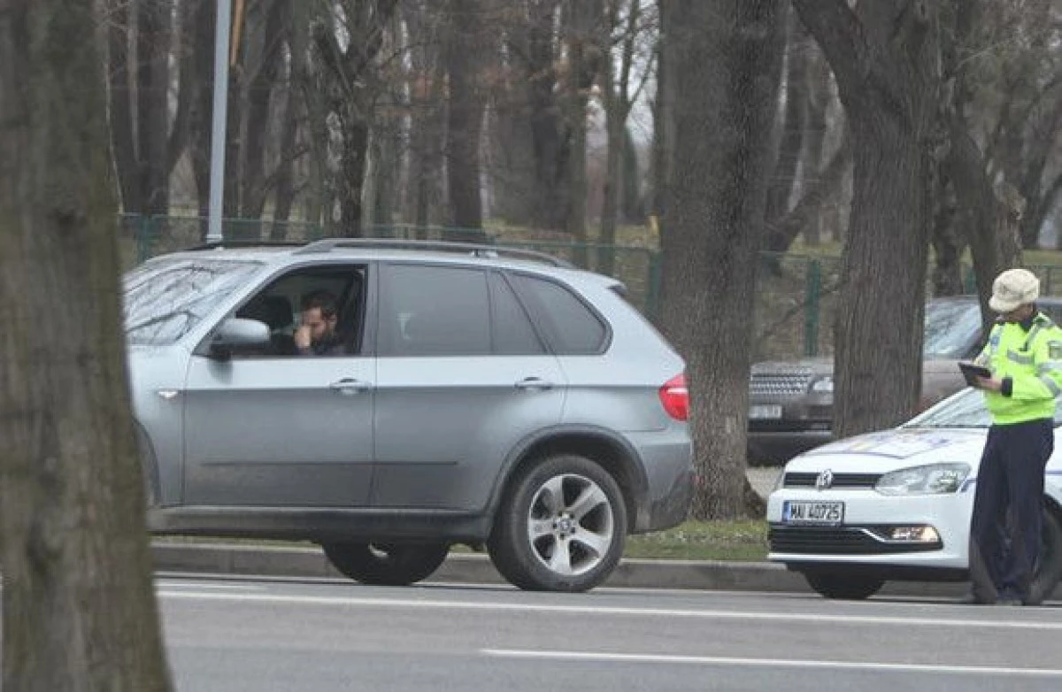 RANDI A RAMAS FARA PERMIS