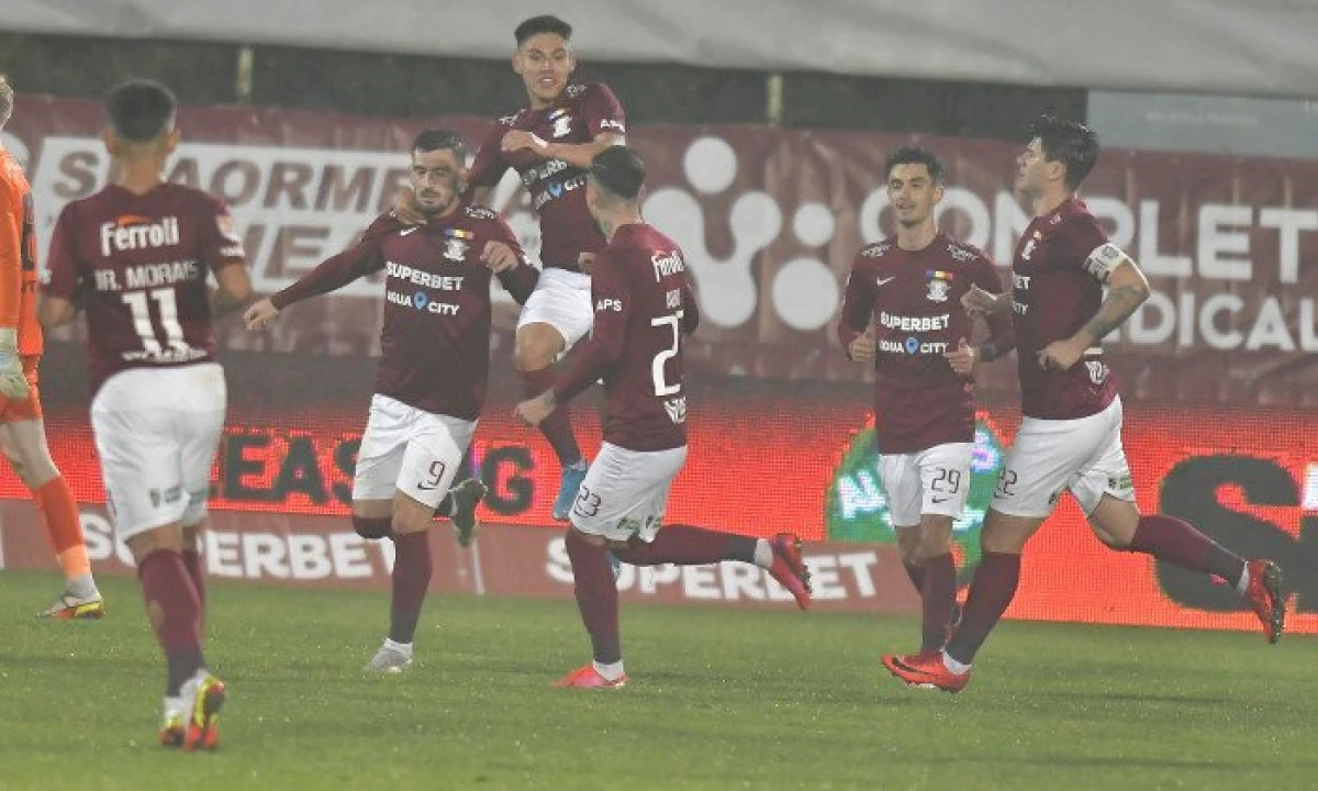 Rapidul bate liderul şi UTA poate încheia etapa tot în afara play-off-ului