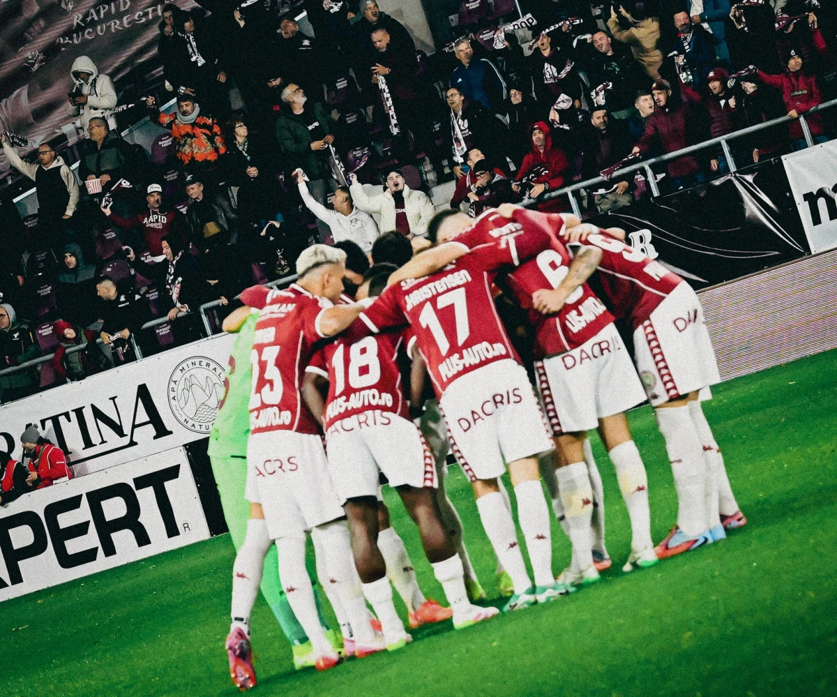 Rapidul e noul lider din SuperLiga, iar FCSB prelungește criza Craiovei! Rezultate și clasament