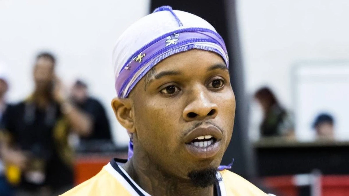 Rapperul Tory Lanez, condamnat la 10 ani de închisoare, după ce a împușcat-o pe Megan Thee Stallion