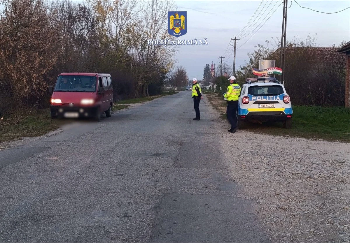 Razie în Chișineu-Criș. Zeci de persoane au fost amendate