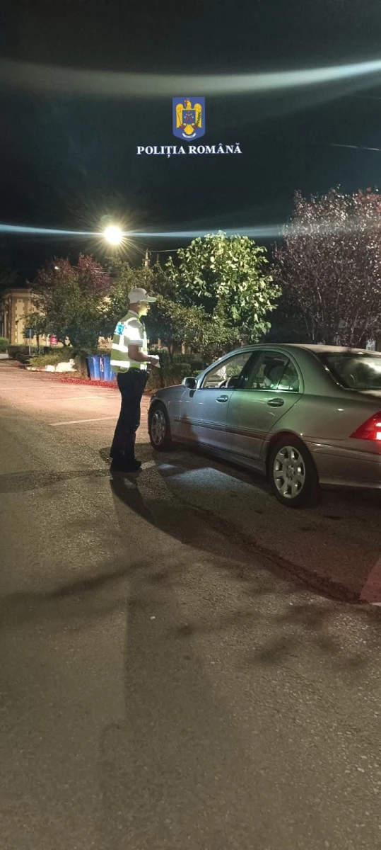 Razie în orașul Curtici. Polițiștii au dat zeci de amenzi