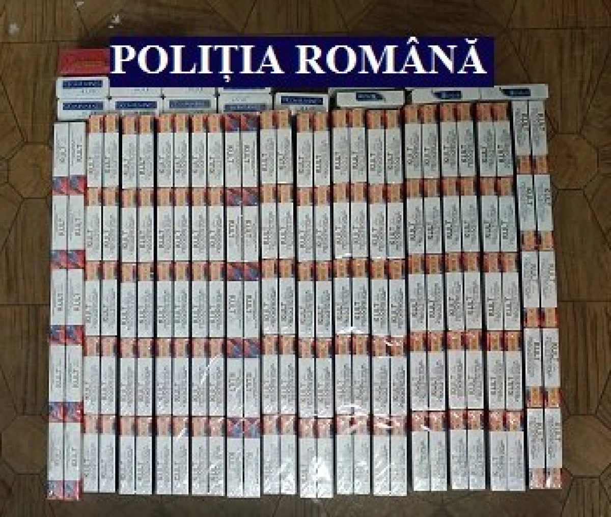 Razii în piețele din Arad. Au fost confiscate mii de țigarete netimbrate