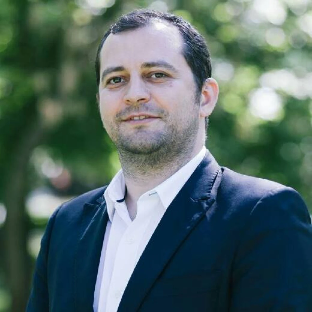 Răzvan Cadar (PNL): „Senatorul Fifor devine trâmbiţa amnistiei şi graţierii!”