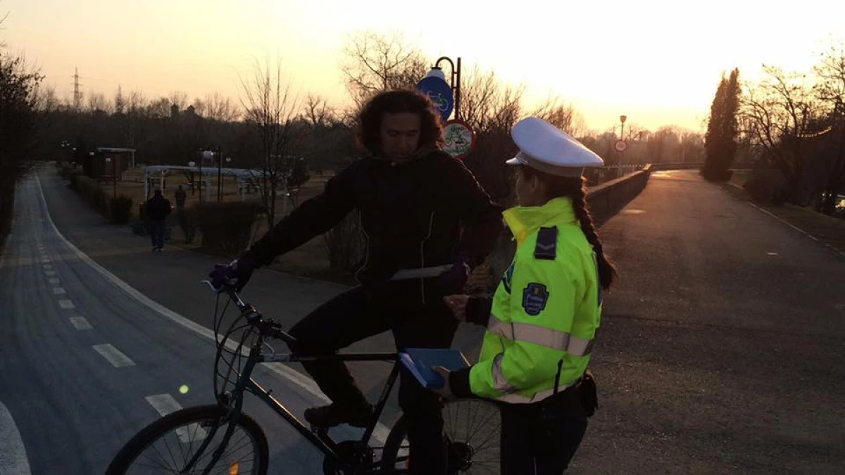 Recomandări de la polițiștii locali pentru bicicliști