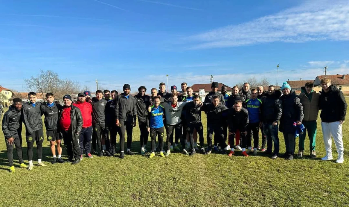Rednic nu îi iartă pe ultrași nici în ziua revenirii, iar FCSB s-a antrenat în fief dinamovist!