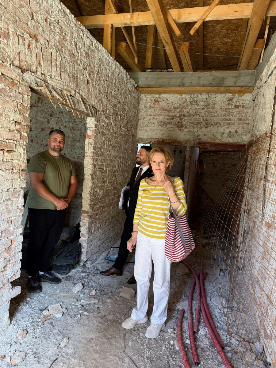 Restaurări la Domeniul Regal Săvârșin: patru case de țară de secol XIX vor prinde din nou viață