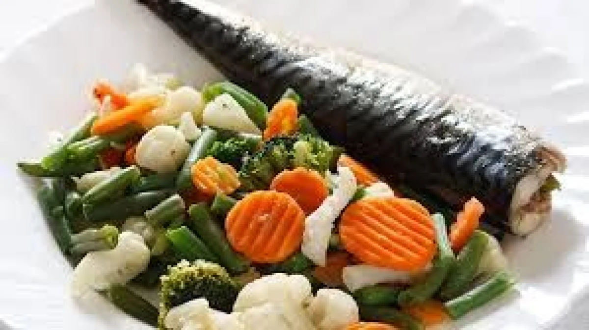 RETETA ZILEI: MACROU UMPLUT CU LEGUME