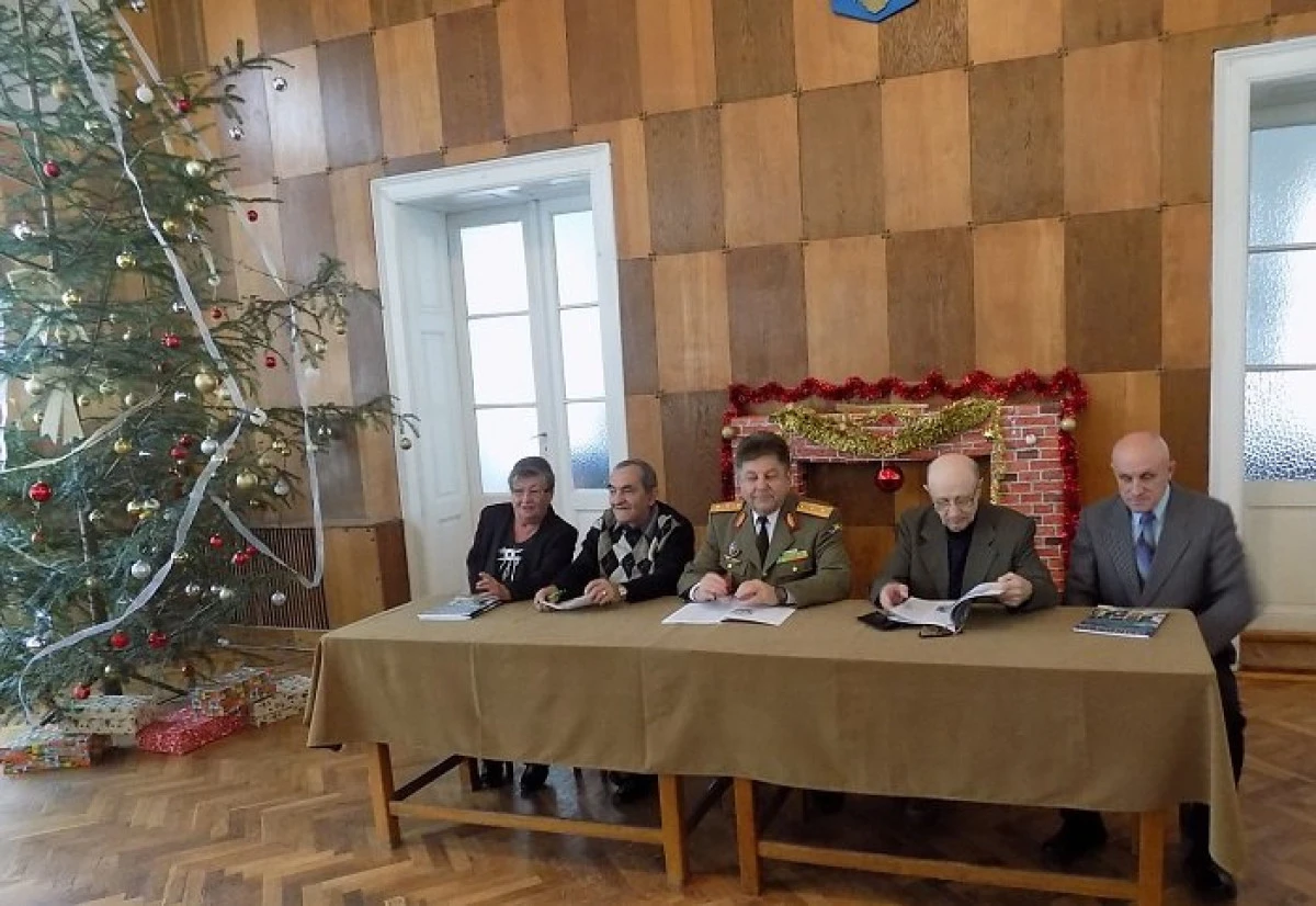 Revista militară ”STINDARD” a ajuns la numărul zece