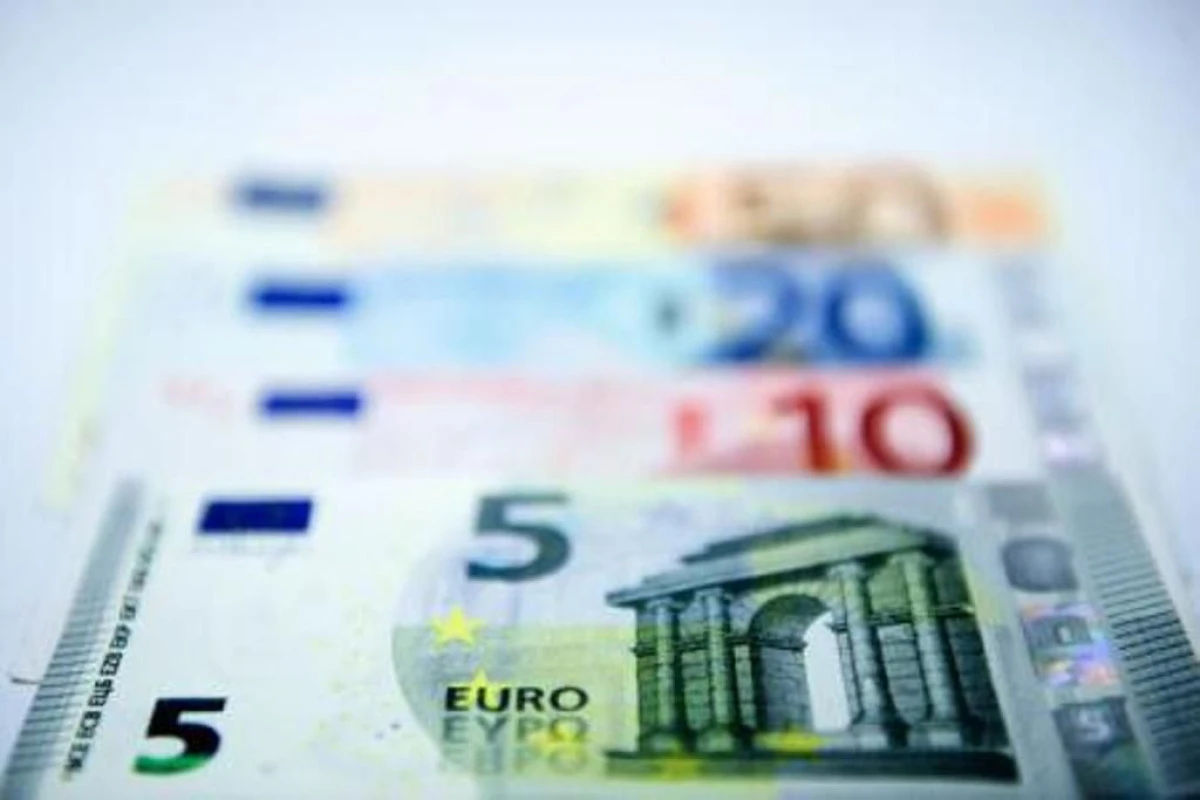 REZERVELE VALUTARE LA BNR AU CRESCUT CU 117 MILIOANE DE EURO IN MARTIE, LA 30,59 MILIARDE DE EURO
