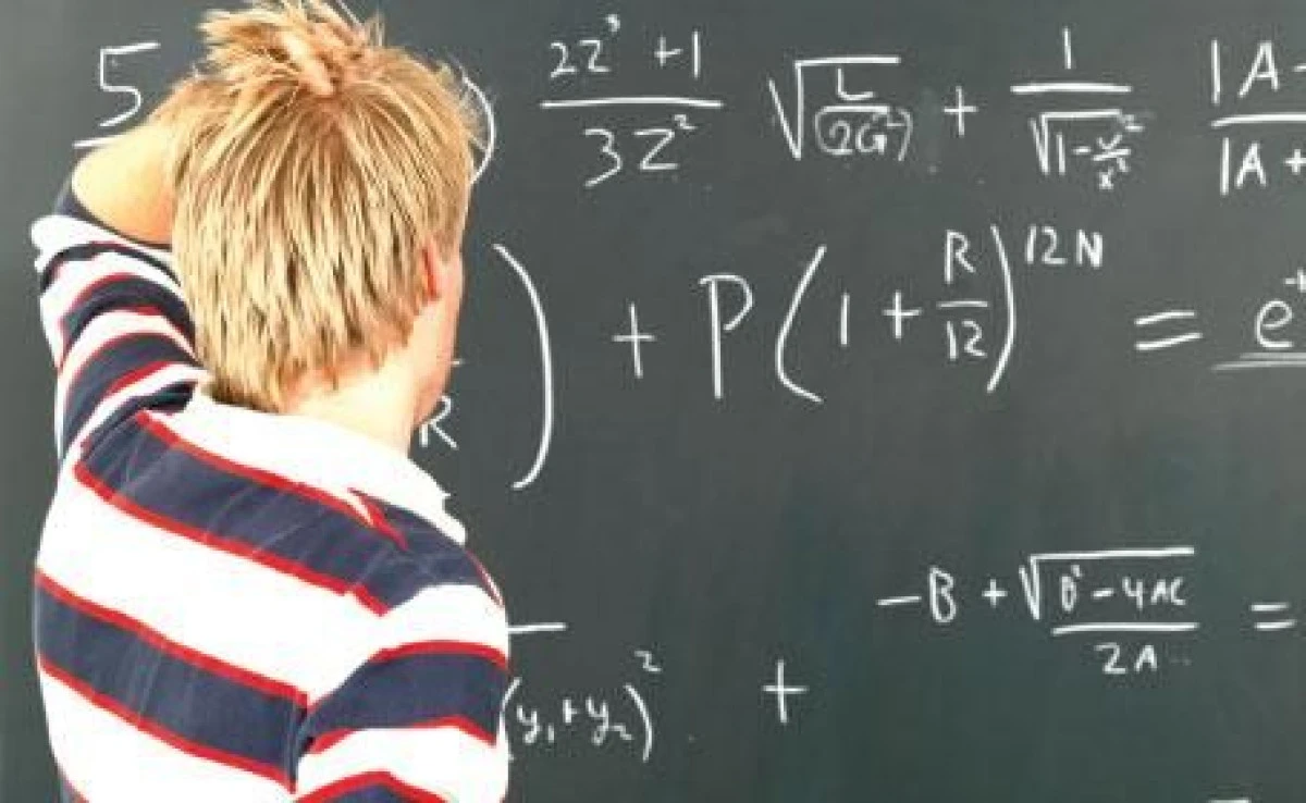 REZULTATELE ELEVILOR ARADENI LA CONCURSUL DE MATEMATICA "TRAIAN LALESCU"