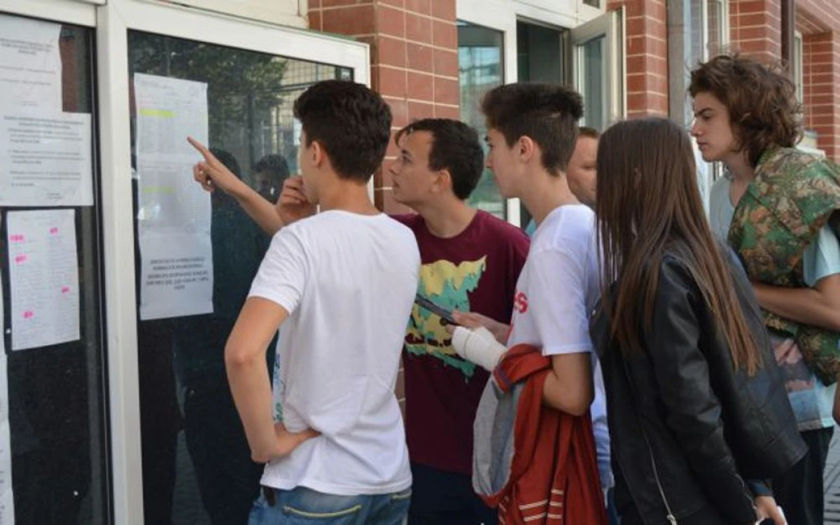 Rezultatele finale la Evaluarea Națională pentru Arad! 104 lucrări, evaluate cu note mai mari