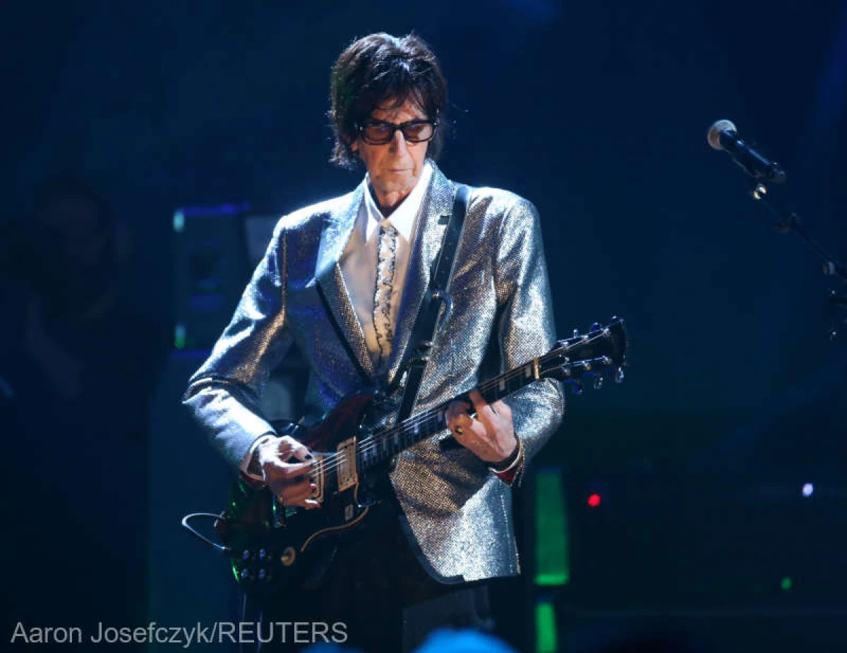 Ric Ocasek, solistul The Cars, găsit mort în locuința sa din Manhattan