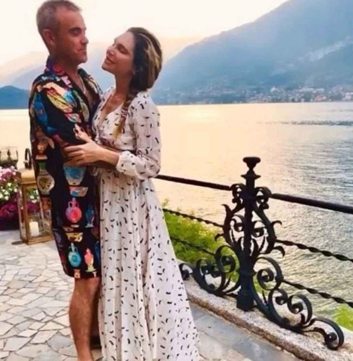 Robbie Williams s-a mutat definitiv în Elveția
