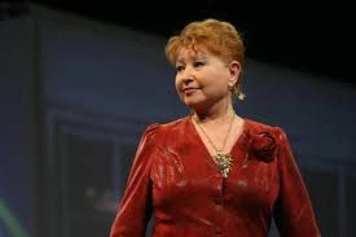 RODICA POPESCU BITANESCU VORBESTE FARA PERDEA DESPRE CUM A POZAT TOPLESS