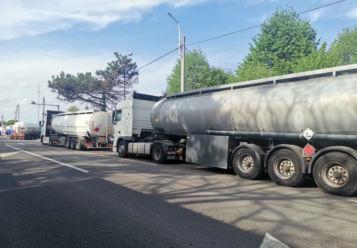 România a devenit principalul furnizor de combustibil al Ucrainei, după invazia rusă