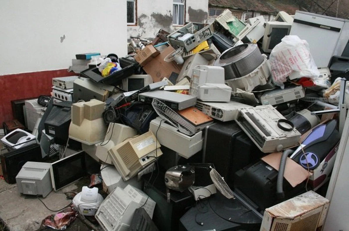 România a produs 229.000 de tone de deșeuri electronice, în 2016