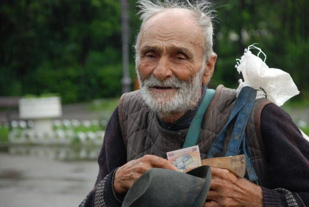 ROMÂNIA, FRUNTAȘĂ ÎN UE LA RISCUL DE SĂRĂCIE ȘI EXCLUZIUNE SOCIALĂ