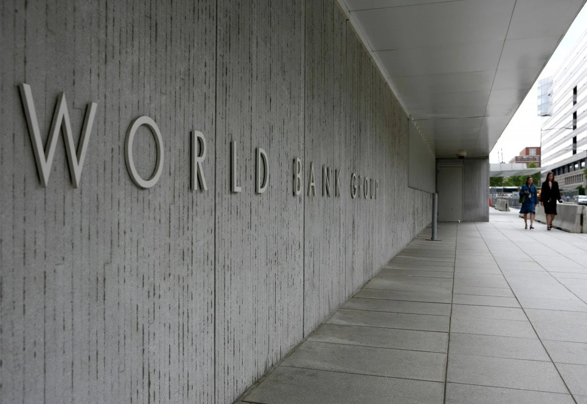 România s-a împrumutat cu 100 milioane de euro de la Banca Mondială